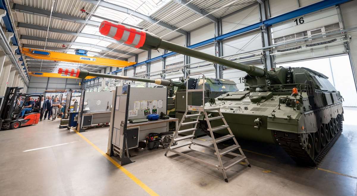 Німецький виробник зброї Rheinmetal хоче збудувати 4 заводи в Україні зображення