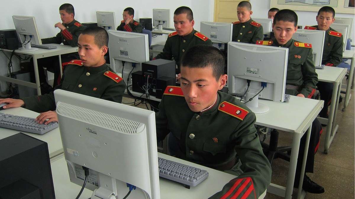 Хакери з КНДР видають себе за рекрутерів і шукачів роботи зображення